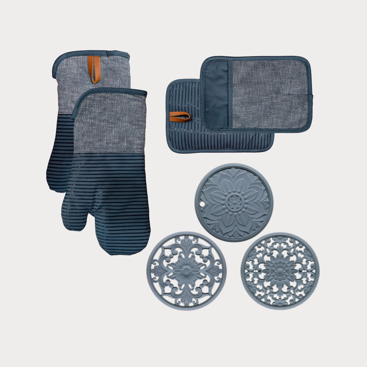 7-Piece Kitchen Heat Protection Set (Oven Mitts, Potholders, and Trivets)